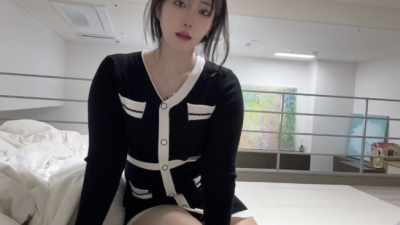뭘꼬라봐