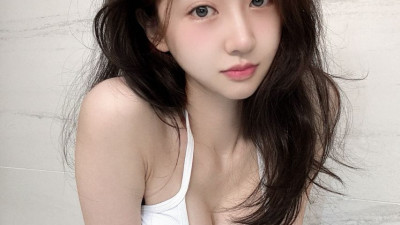 BJ 이서아 흰브라 M자세 흰 핫팬츠2