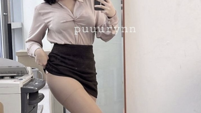 사무실에서 유혹하네