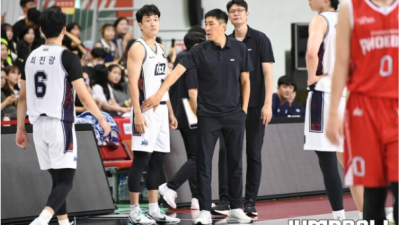 [2025년09월21일] ‘슈퍼팀 2기’ 첫 단추 헐겁다…KCC, 시범경기 61-90 완패에 이상민 “딱 두 가지만 부탁했는데”