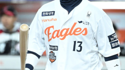 [2026년01월12일] 한화 노시환 비FA 다년계약 추진 속 최재훈 FA 임박…포수 FA 대이동 변수와 샐러리캡 셈법