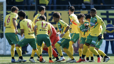 [2025년10월02일] FIFA, J리그 ‘신규 등록 금지’ 철퇴…제프 치바·고후 연쇄 징계, ‘광주 사례’ 판박이
