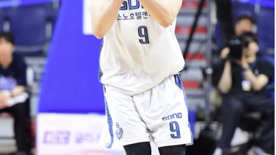 [2026년05월11일] 소노 벼랑 끝 첫 승 이끈 정희재 호텔 욕설 가득했던 밤도 리더십으로 버텼다