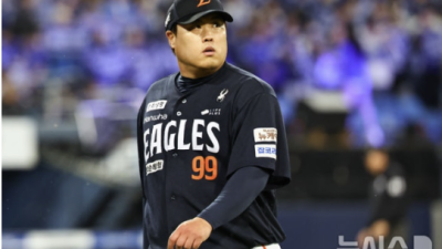 [2025년10월22일] 류현진, 18년 만의 PS 등판서 4이닝 4실점…4회 ‘두 방’에 흔들렸다
