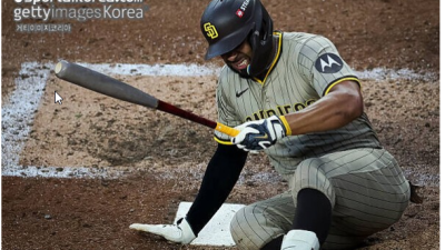 [2025년11월23일] “처음부터 실패였다” 美가 꼽은 최악의 대형 계약…김하성 前 동료 보가츠, 불량 자산 1위로 추락