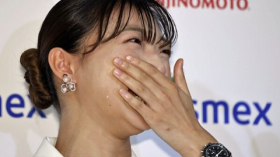 [2026년05월16일] 사카모토 카오리 2000년생 은퇴 선언 뒤 결혼까지 발표 기자회견장 뒤집었다