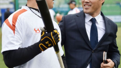 [2025년10월24일] 조성환, 두산 완전 이별…9년 만에 야구 해설위원 복귀
