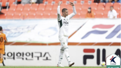 [2025년10월04일] 전북, 제주에 1-1…남태희 극장 동점골로 ‘조기 우승’ 다시 미뤄